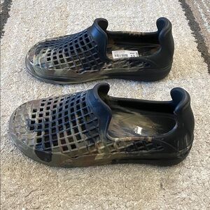 Lusso Cloud camo style slip on shoe men’s size 12